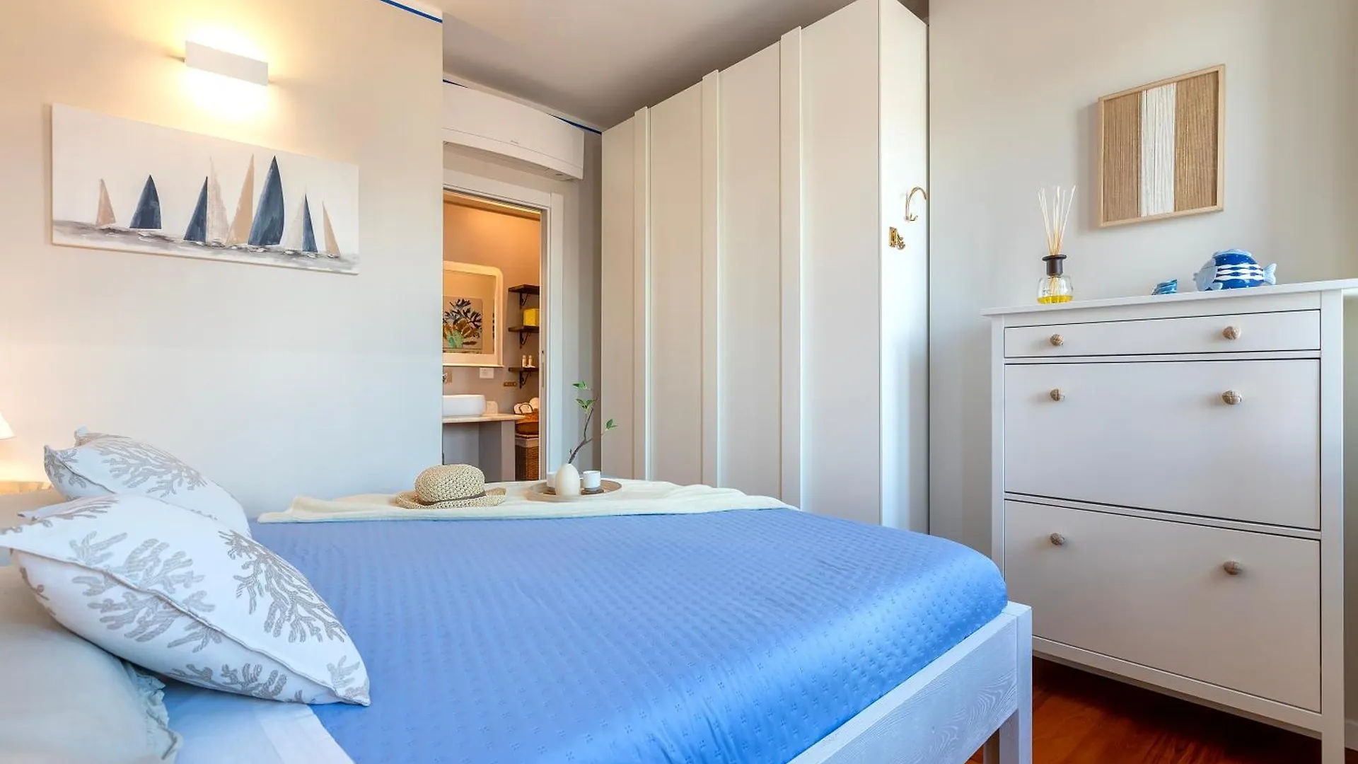 Forrest Seaside Loft View 121 Apartment Alghero Italy